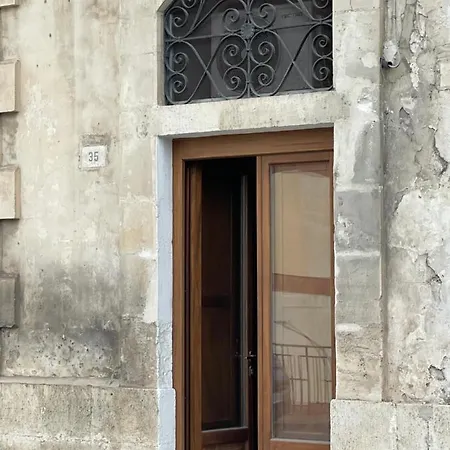 Ronna Maruzzedda San Giorgio 35 Alojamento de Acomodação e Pequeno-almoço *